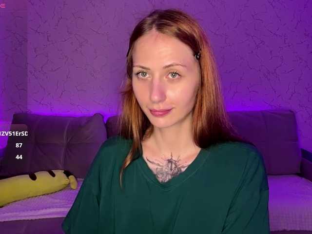 BlondyBun live webcam show