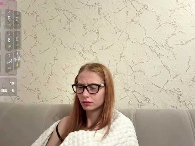 BlondyBun live cam on BongaCams