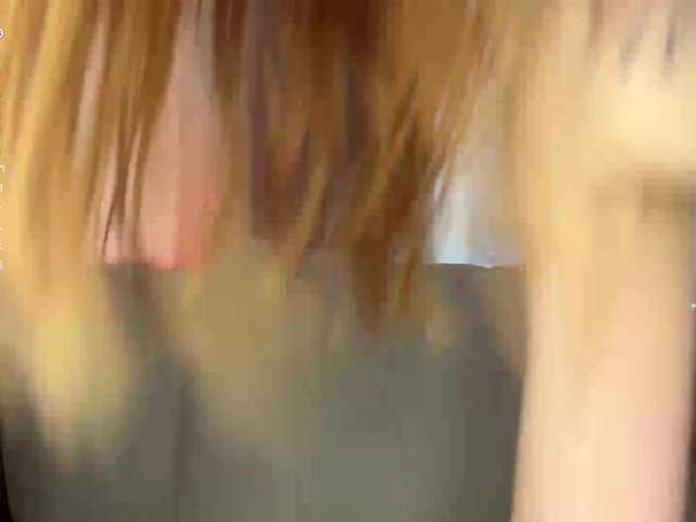 BlondyBun live cam on BongaCams