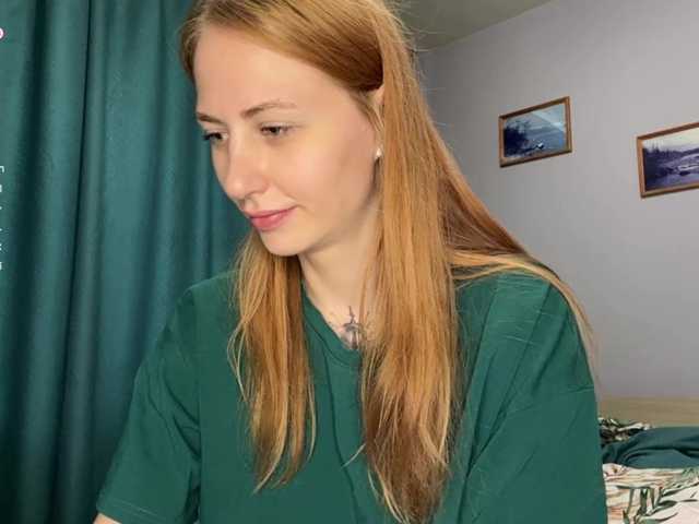 BlondyBun live cam on BongaCams