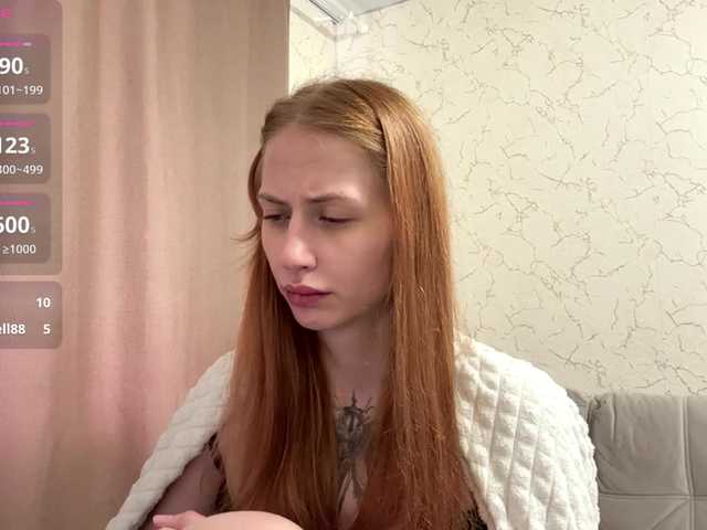 BlondyBun live cam on BongaCams