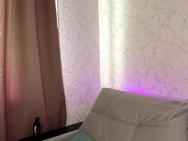 BlondyBun live cam on BongaCams