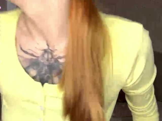 BlondyBun live cam on BongaCams