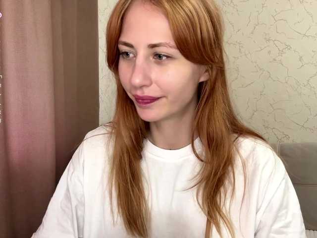 BlondyBun live cam on BongaCams