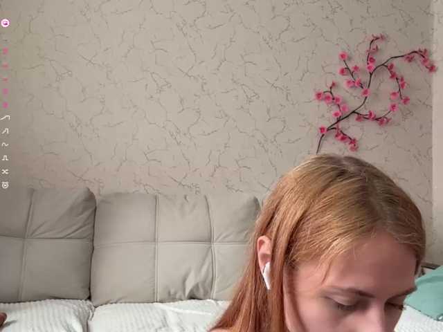 BlondyBun live cam on BongaCams
