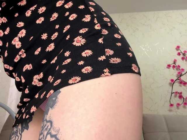 BlondyBun live cam on BongaCams