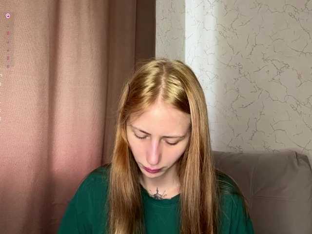 BlondyBun live cam on BongaCams