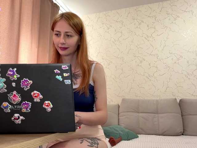 BlondyBun live cam on BongaCams