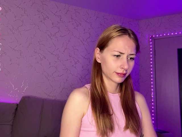 BlondyBun live cam on BongaCams