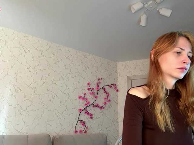 BlondyBun live cam on BongaCams