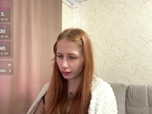 BlondyBun live cam on BongaCams