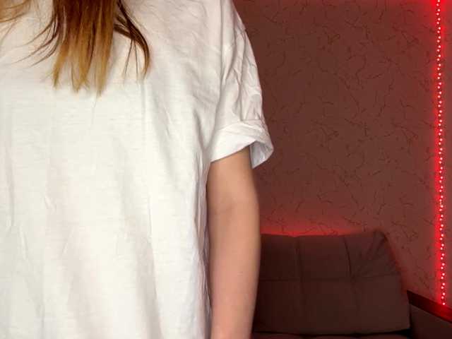 BlondyBun live cam on BongaCams
