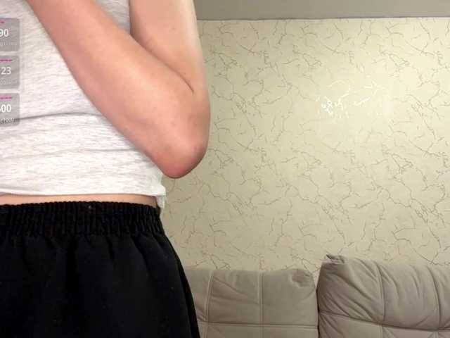 BlondyBun live cam on BongaCams