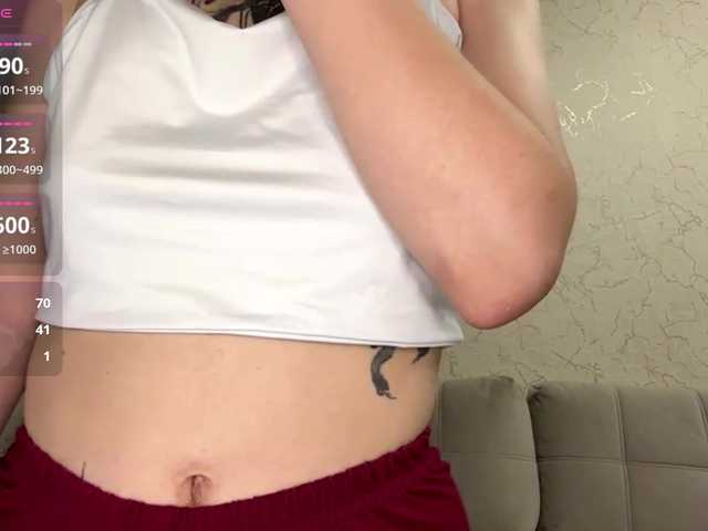 BlondyBun live cam on BongaCams