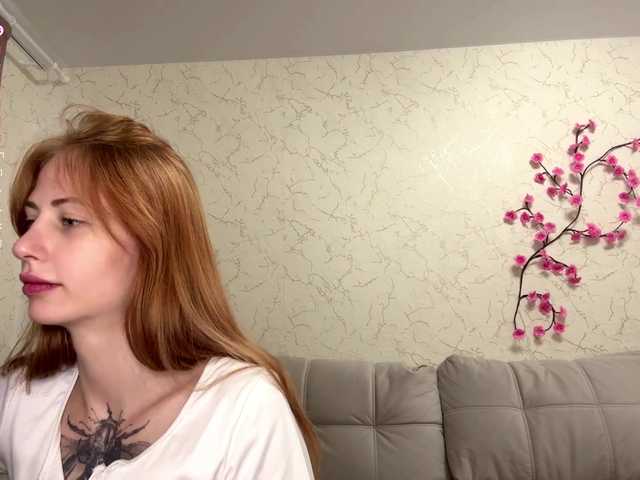 BlondyBun live cam on BongaCams