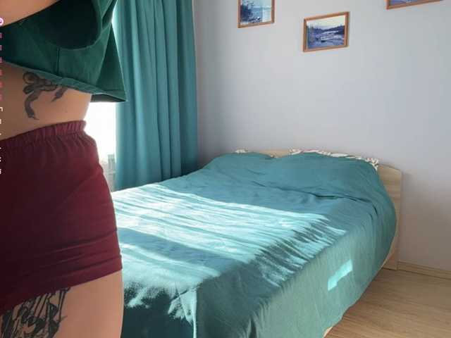 BlondyBun live cam on BongaCams