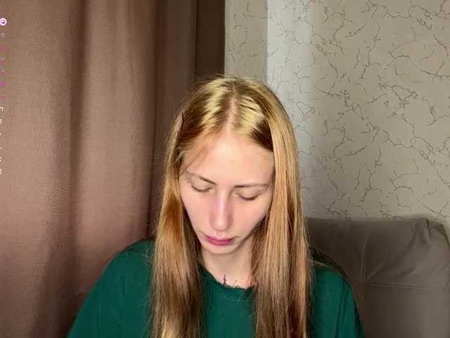 BlondyBun live cam on BongaCams