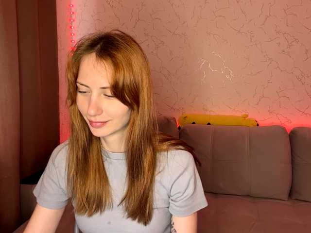 BlondyBun live cam on BongaCams