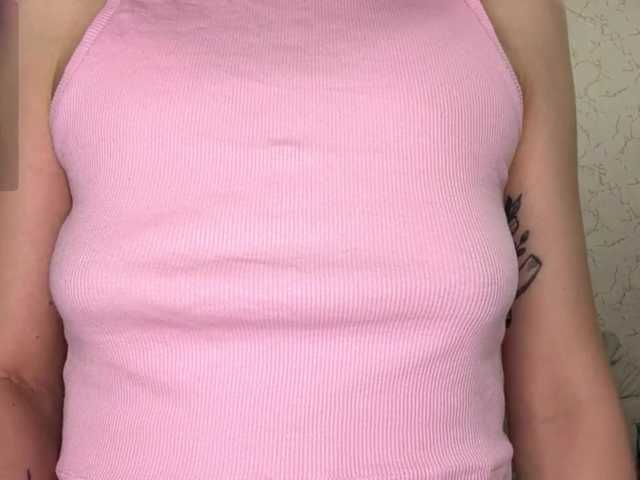 BlondyBun live cam on BongaCams
