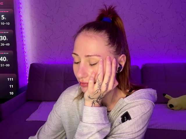 BlondyBun live webcam show