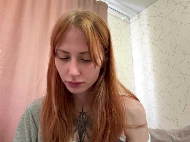 BlondyBun live cam on BongaCams