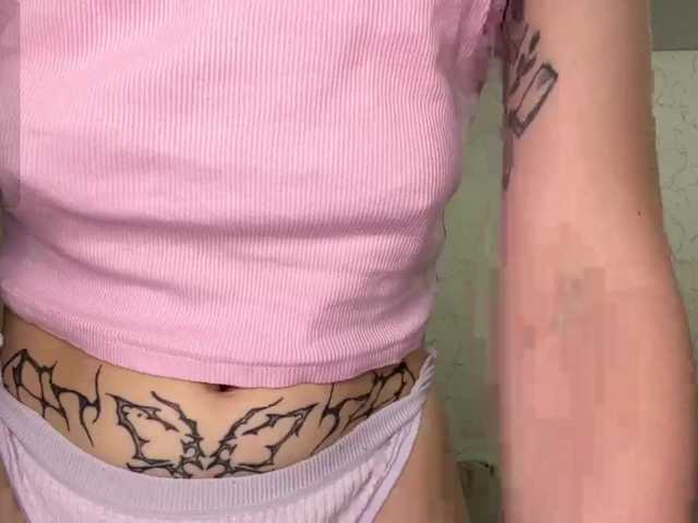 BlondyBun live cam on BongaCams