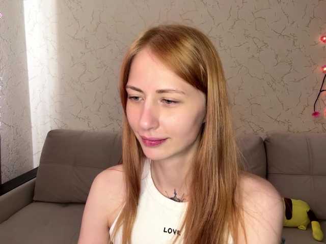 BlondyBun live cam on BongaCams