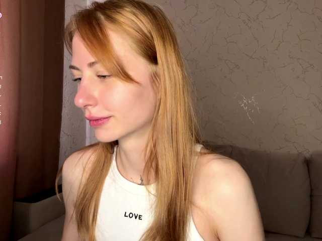 BlondyBun live cam on BongaCams