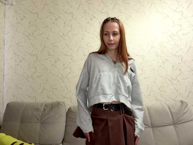 BlondyBun live cam on BongaCams