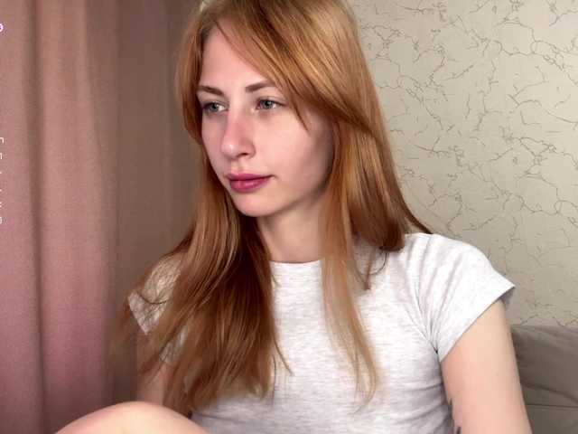 BlondyBun live cam on BongaCams