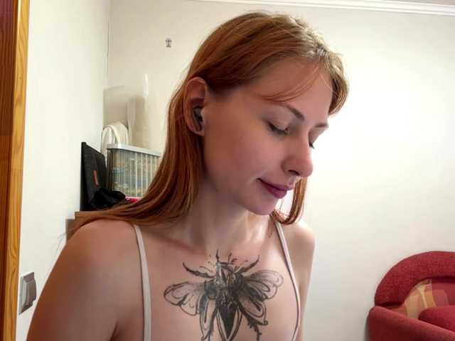 BlondyBun live cam on BongaCams