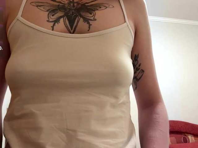 BlondyBun live cam on BongaCams