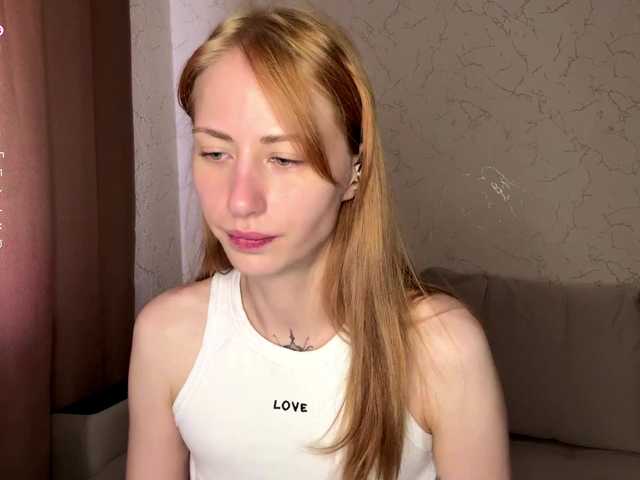 BlondyBun live cam on BongaCams