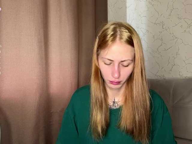 BlondyBun live cam on BongaCams