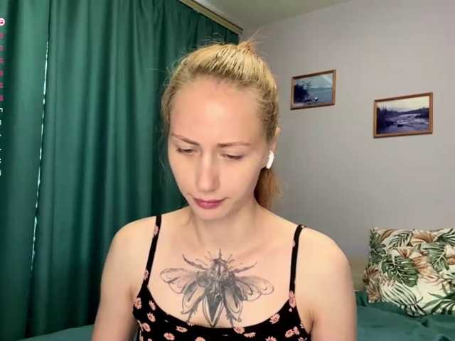 BlondyBun live cam on BongaCams