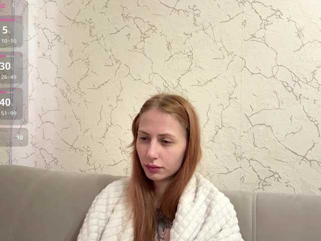 BlondyBun live cam on BongaCams