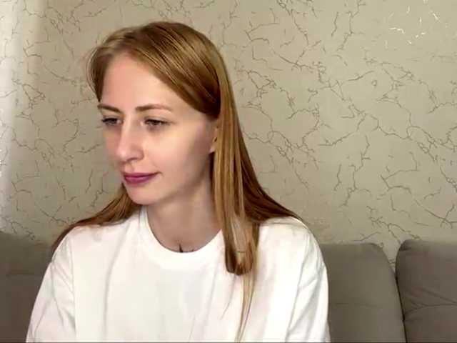 BlondyBun live cam on BongaCams