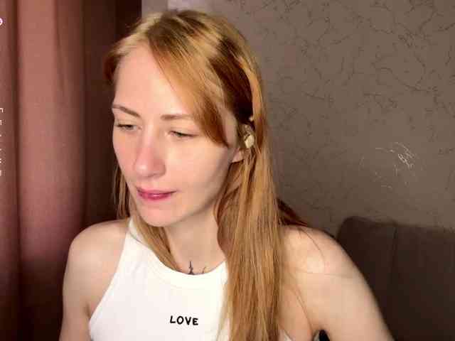 BlondyBun webcam