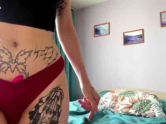 BlondyBun webcam