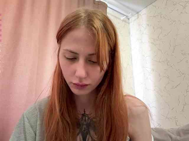 BlondyBun webcam