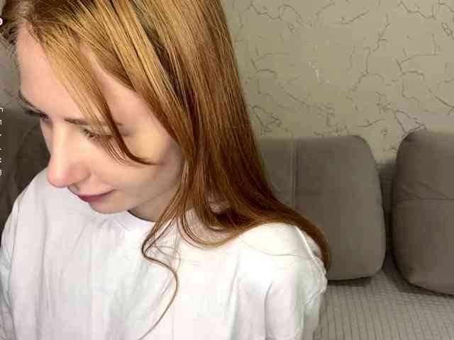 BlondyBun webcam