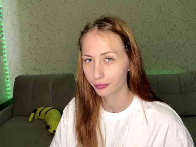 BlondyBun webcam