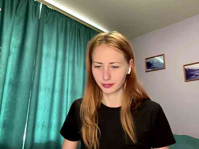 BlondyBun webcam