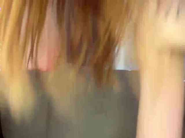 BlondyBun webcam