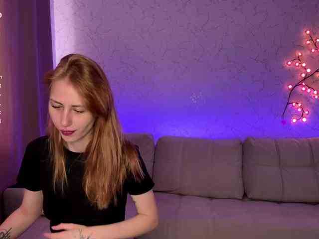 BlondyBun webcam
