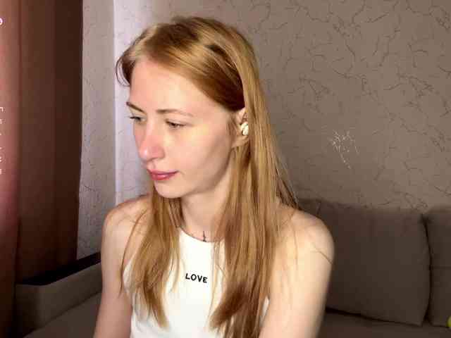 BlondyBun webcam