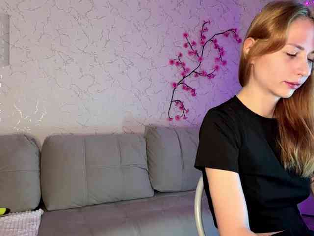 BlondyBun webcam