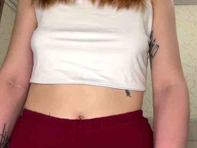 BlondyBun webcam