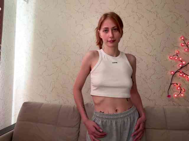 BlondyBun webcam