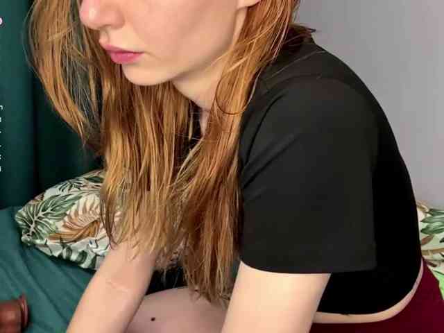 BlondyBun webcam